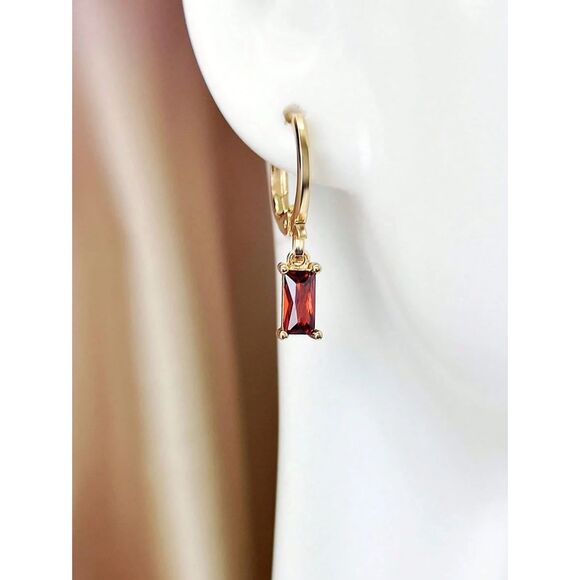 Emerald Cut Ruby Red Color Rhinestone Drop Earrings Dangle Pendant Charm Gold - Picture 3 of 3